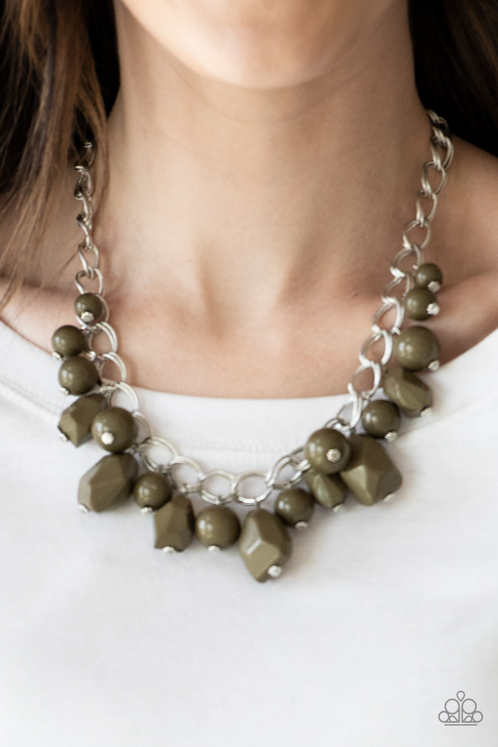 Paparazzi Accessories - Gorgeously Globetrotter - Green Necklace