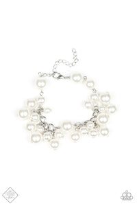 Paparazzi Accessories - Girls In Pearls - White (Pearls) Bracelet