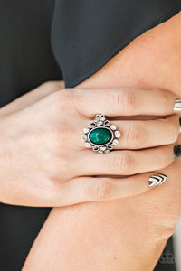 Paparazzi Accessories - Noticeably Notable - Green Ring