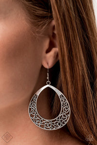 Paparazzi Accessories  - Vineyard Venture - Silver Earrings