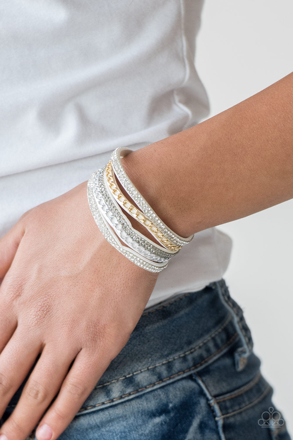 Paparazzi Accessories - Fashion Fiend - White Snap Bracelet