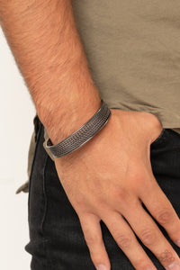 Paparazzi Accessories - Risk-Taking Texture - Black Unisex (Gunmetal) Bracelet