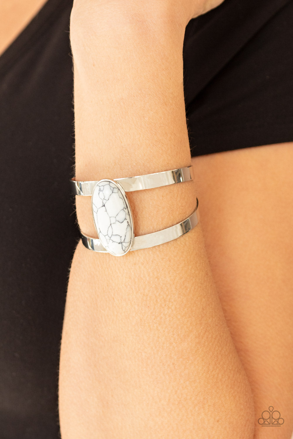 Paparazzi Accessories - Quarry Queen - White Bracelet
