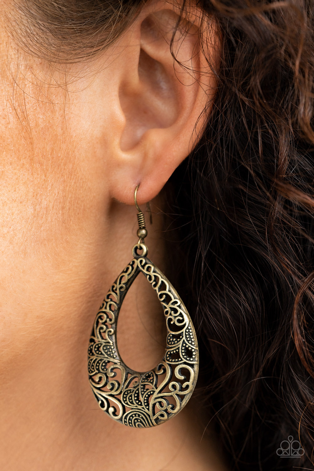 Paparazzi Accessories - Get Into The Grove - Brass Earrings
