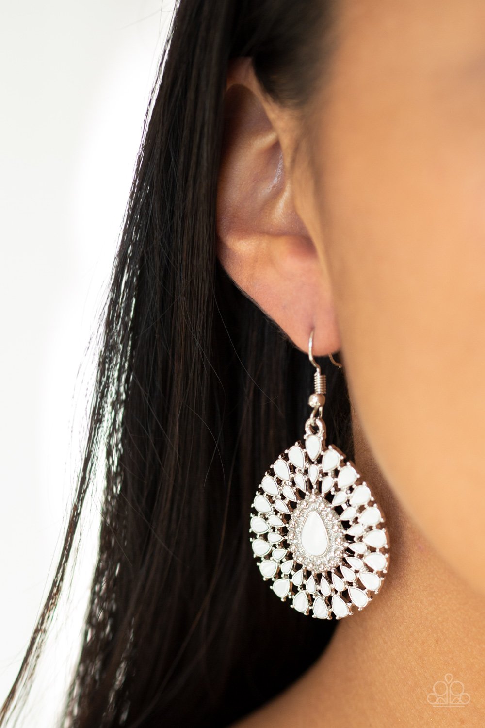 Paparazzi Accessories - City Chateau - White Earrings