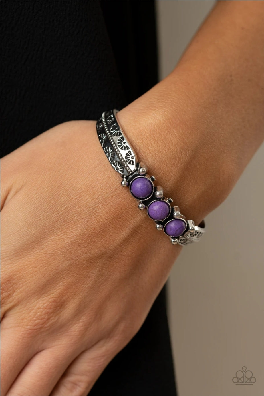 Paparazzi Accessories - Mojave Glyphs - Purple Bracelet