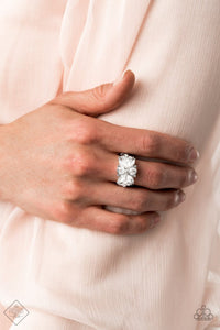 Paparazzi Accessories - Sparkly State of Mind - White (Bling) Ring