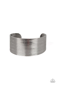 Paparazzi Accessories - Texture Trailblaxer - Silver Bracelet